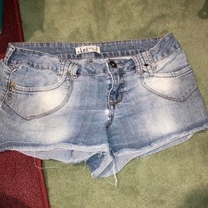 Lei Size 9 Women’s Jean Shorts
